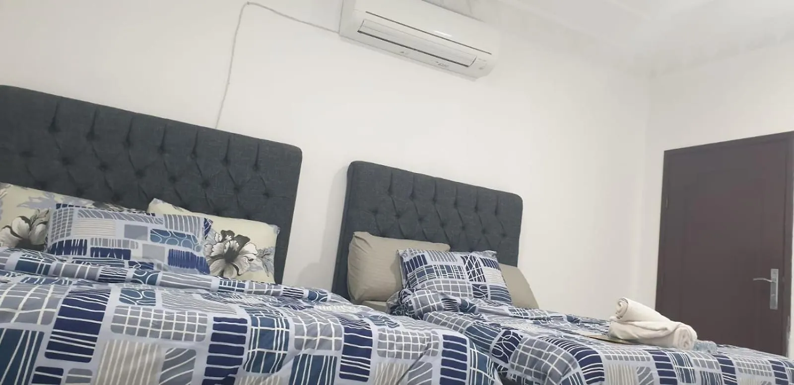 Motel Private Couples Rooms Attached Bathroom & Free Private Parking Hourly Rates Available Abú Dhabí
