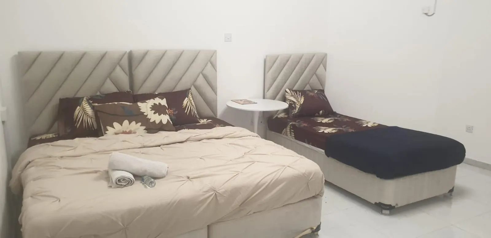 Motel Private Couples Rooms Attached Bathroom & Free Private Parking Hourly Rates Available Abú Dhabí Hodinový hotel